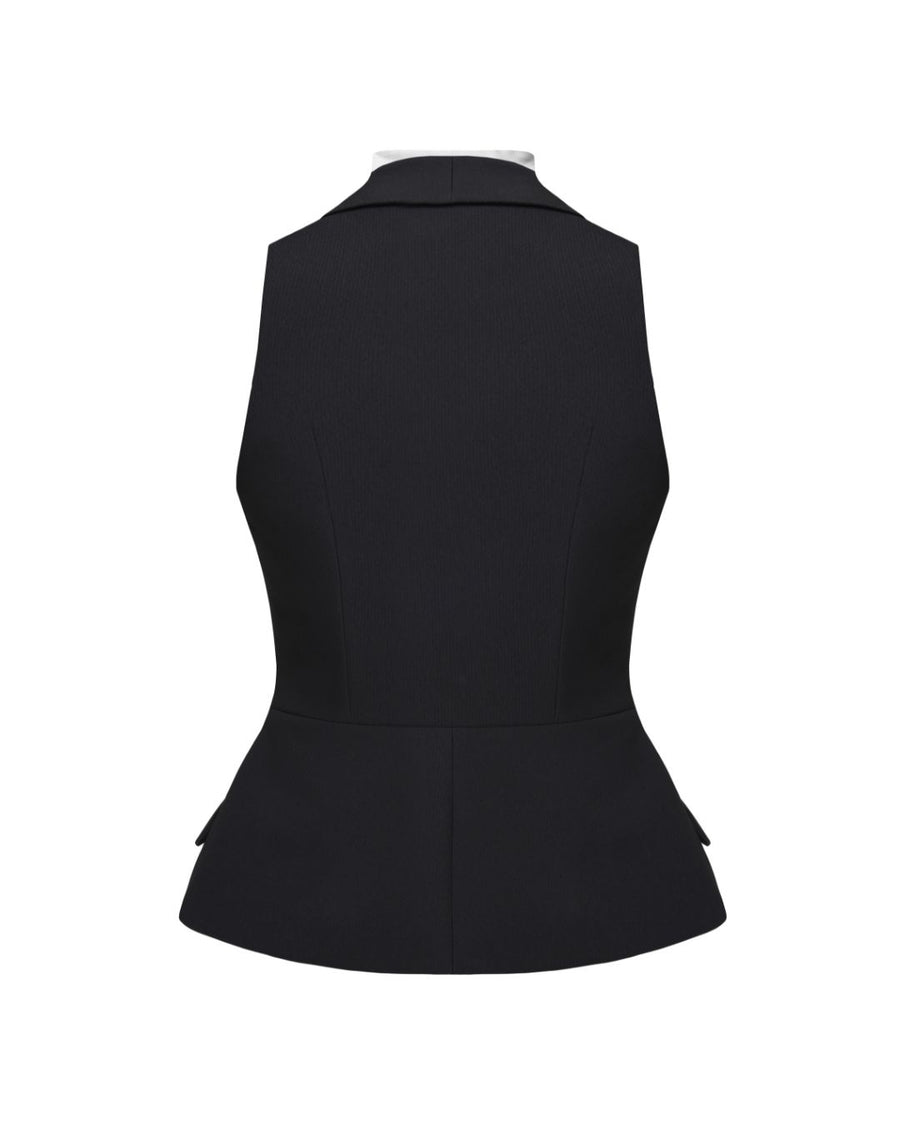 Adele Vest In B&W